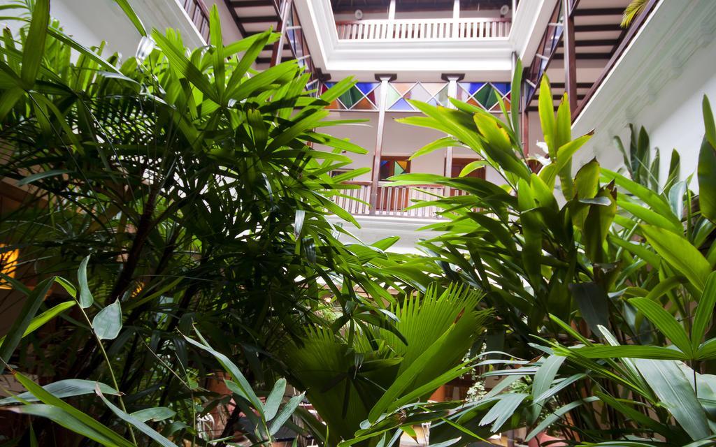 Maison Perumal Pondicherry - A Cgh Earth Experience Экстерьер фото